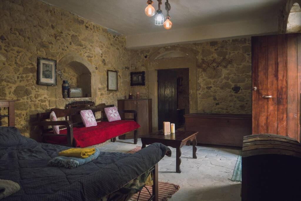 The Royal Stonehouse : Sophia Villa Vasiliki  Ngoại thất bức ảnh