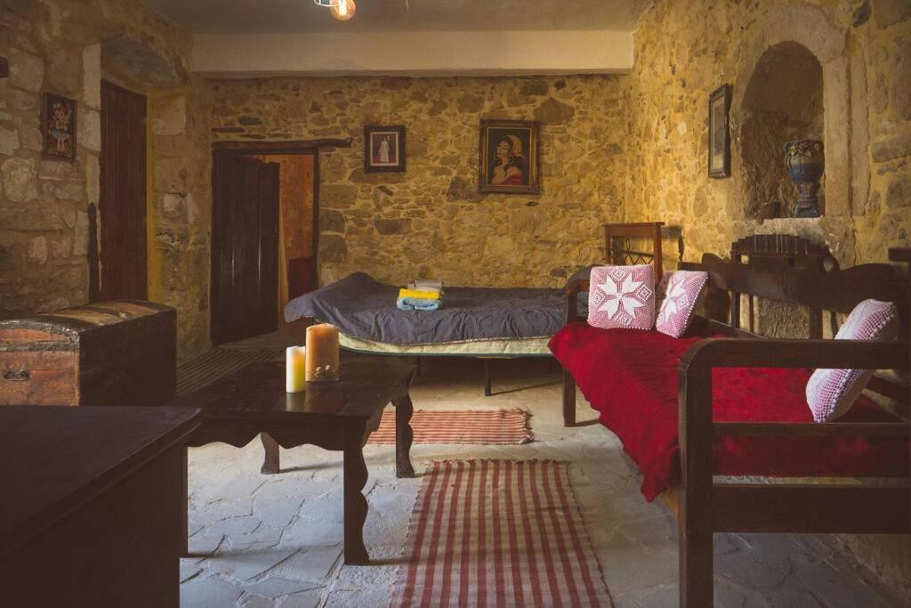 The Royal Stonehouse : Sophia Villa Vasiliki  Ngoại thất bức ảnh